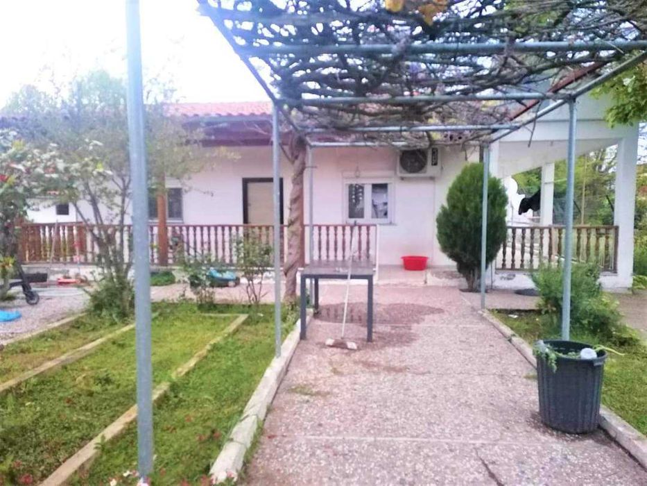 Продавам Къща с две спални за продажба в Аспровалта, Гърция