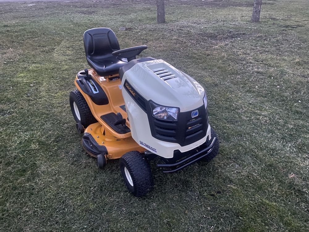 Тракторна косачка Cub Cadet 22cc