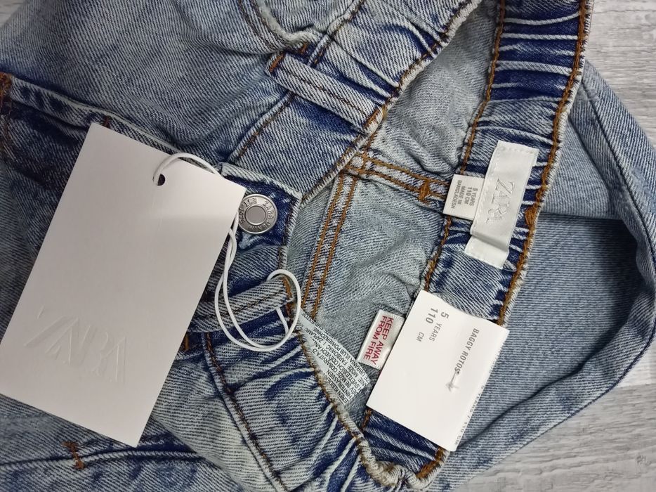 Blugi fetițe, marca Zara, mărime 110cm(5ani)