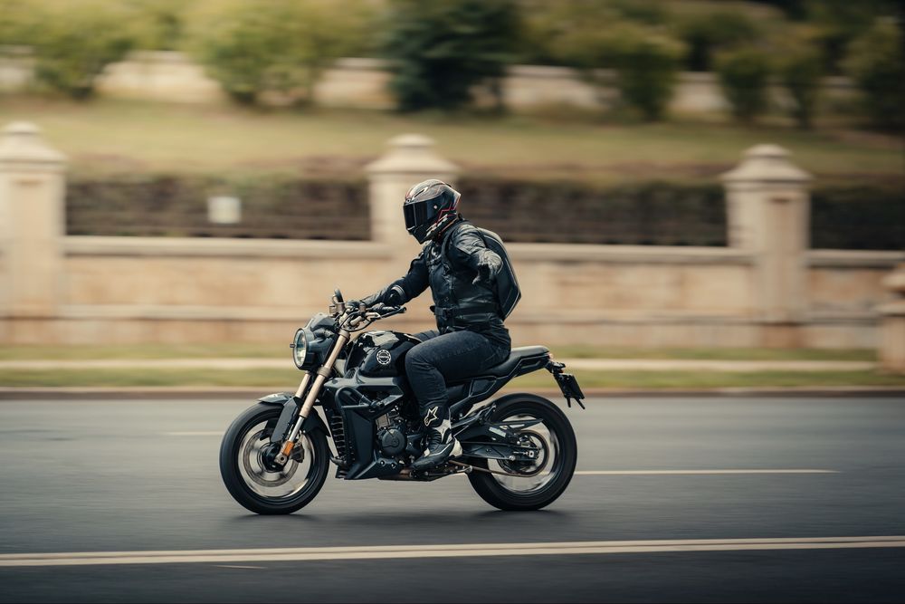 Daytona Zontes G1 125cc – Categorie A1, ABS, LED, Furcă USD