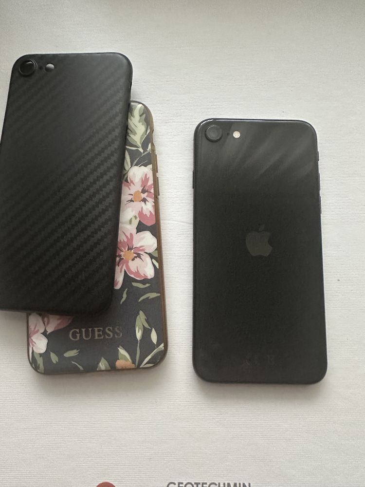 iphone se2 2020  като нов