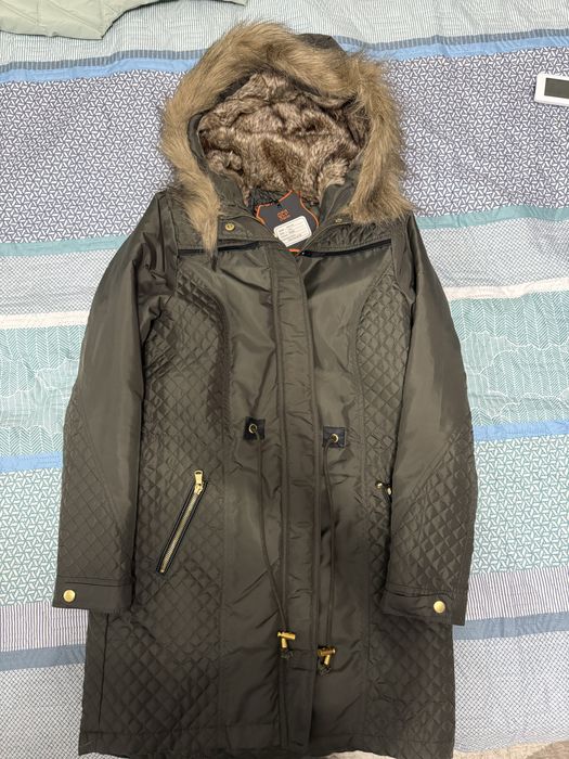 Абсолютно новая  Женская теплая куртка