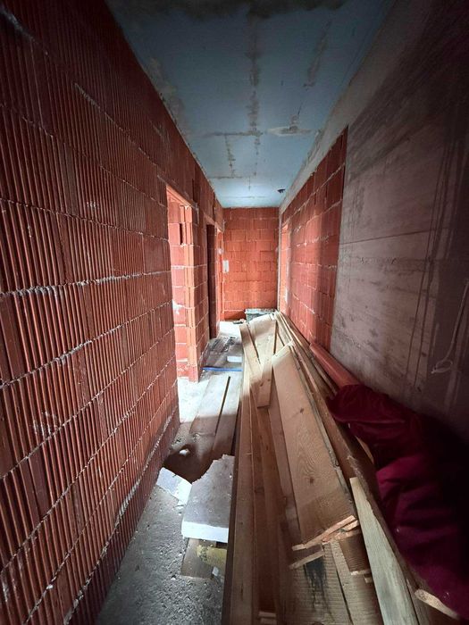 Тристаен апартамент НОВА СГРАДА - кв. КОМАТЕВО