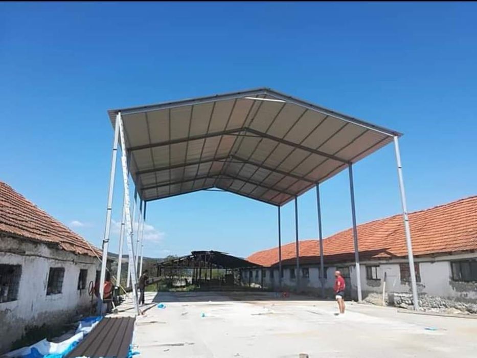 Vând hală metalică 12x30x3