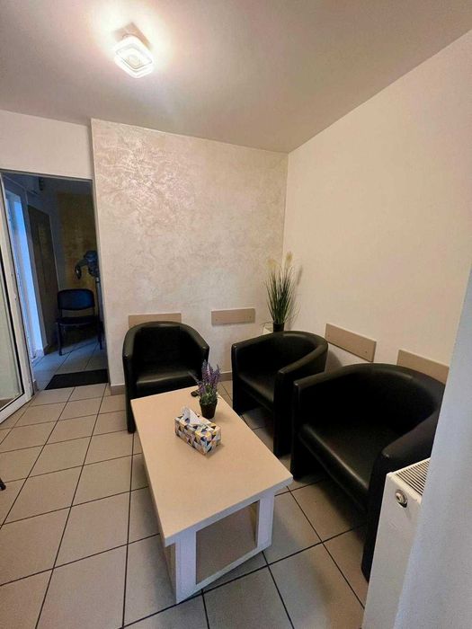 Inchiriez spatiu comercial/salon infrumusetare Caracal