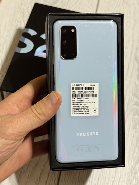 Samsung S20 128 gb Ram 8 польный комплект