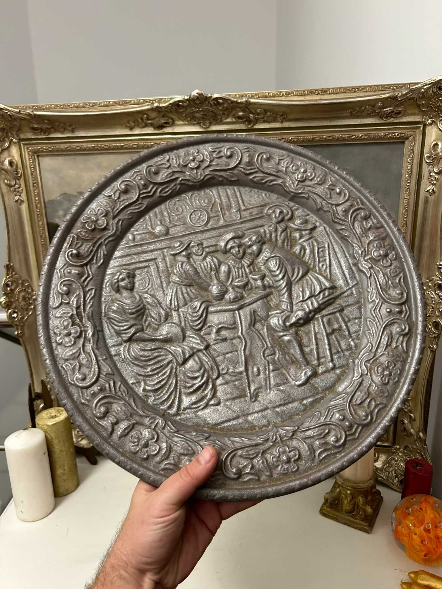 NO684 Decoratiune perete 2,6kg 38cm diametru posibil zinc, aluminiu