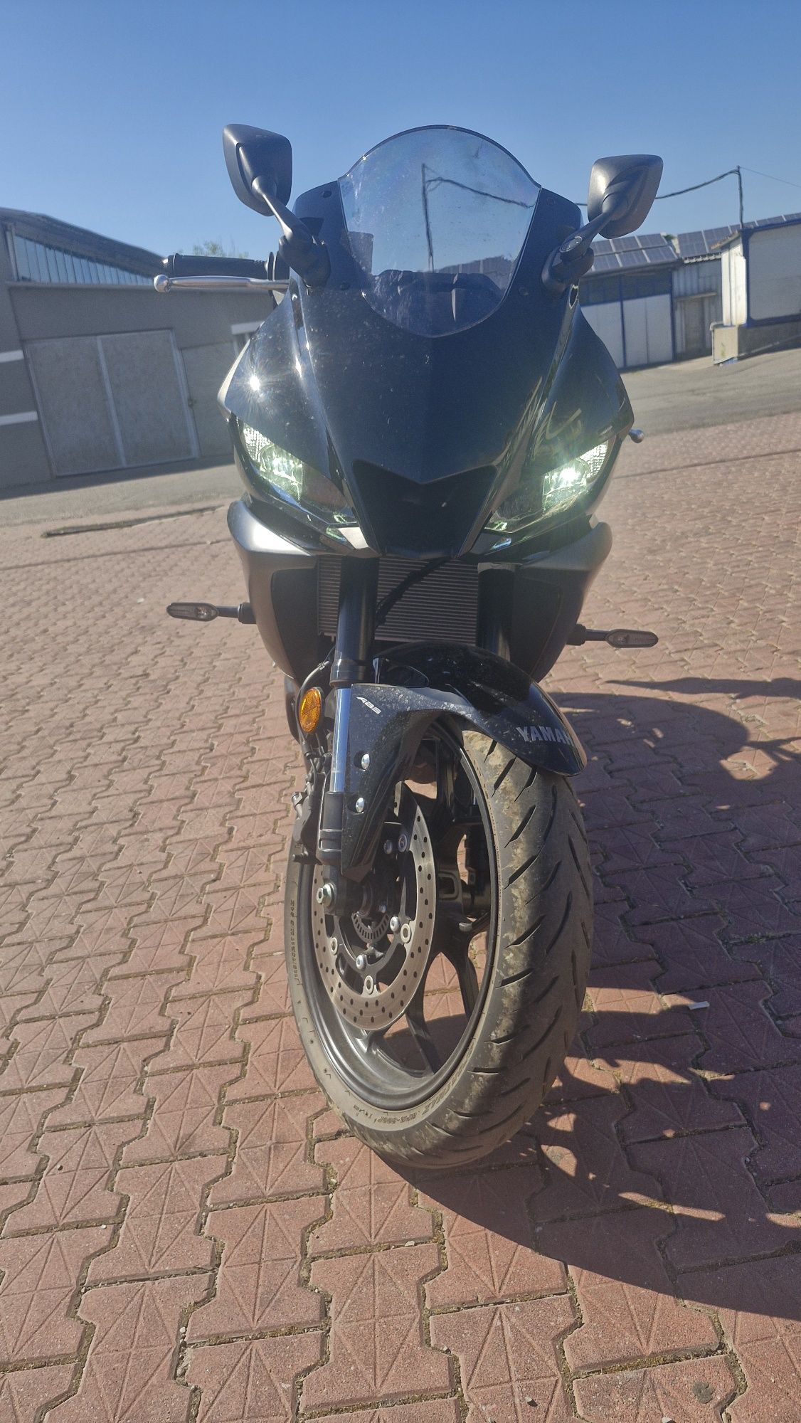 Yamaha r25 nou nout