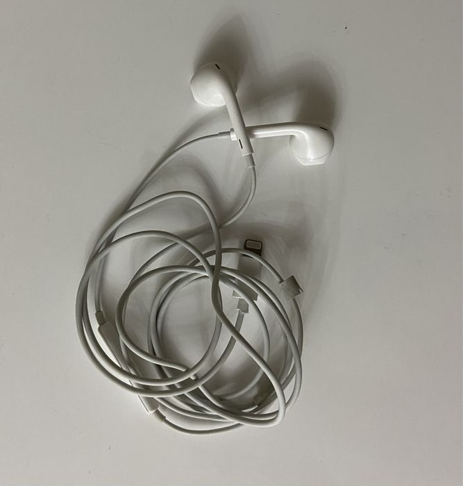 EarBuds lightning [Наушники айфон]
