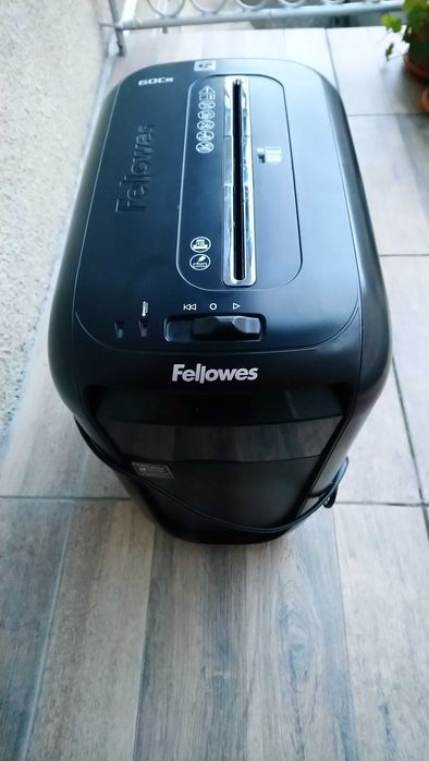 Distrugator hartie fellowes 60cs