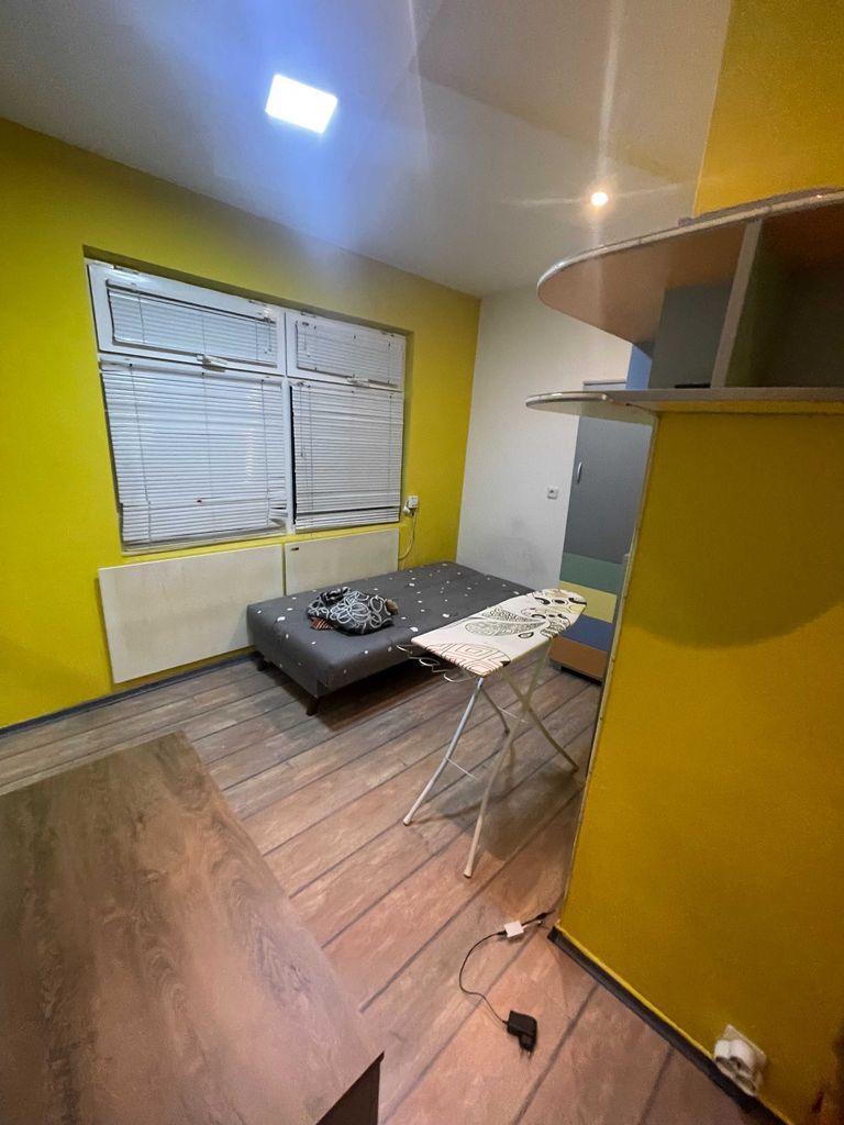 Дава се под наем Тристаен апартамент в Русе, Център - 75 кв.м за 300 € - Снимка #10