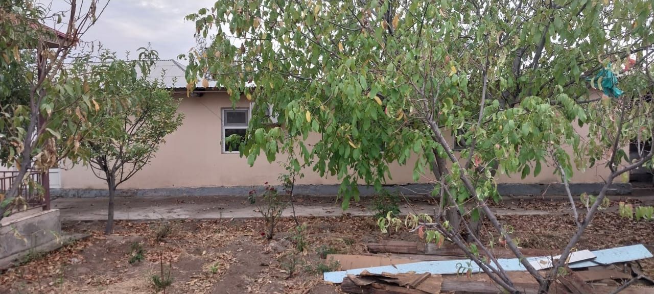 Уй сатылады, дом продается
