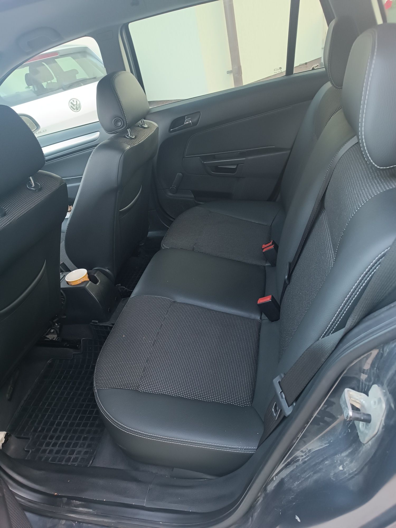 Opel Astra h 1.7 CDTI

- AN FABRICA