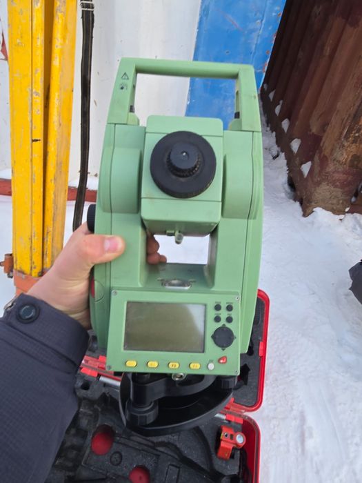 Продам тахиеометр