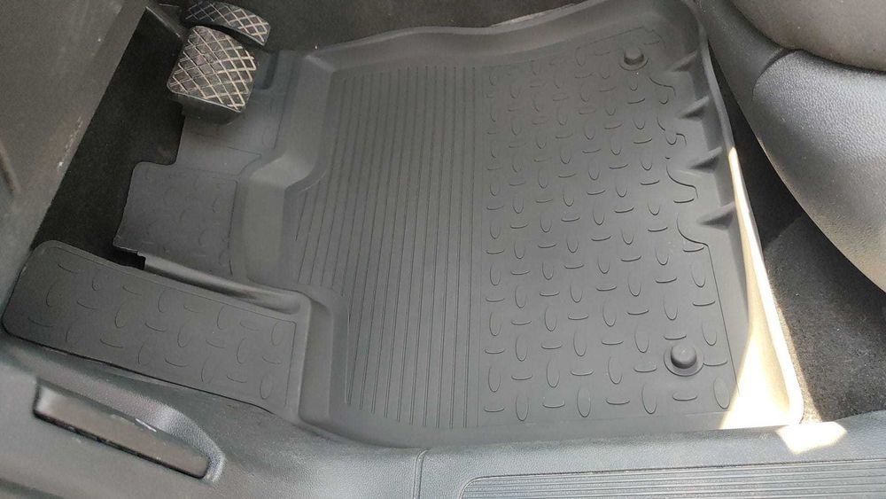 Covoare/Presuri cauciuc 100% tip tavita Skoda Superb  3 2015-->2023
