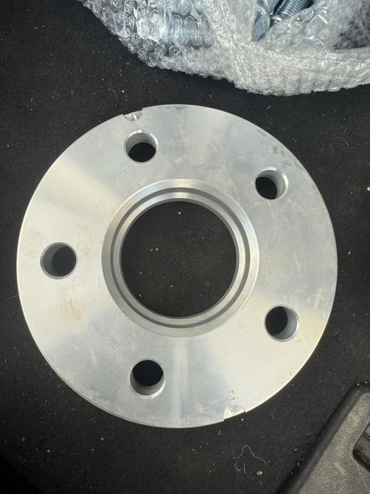Фланци 5х112 с болтове