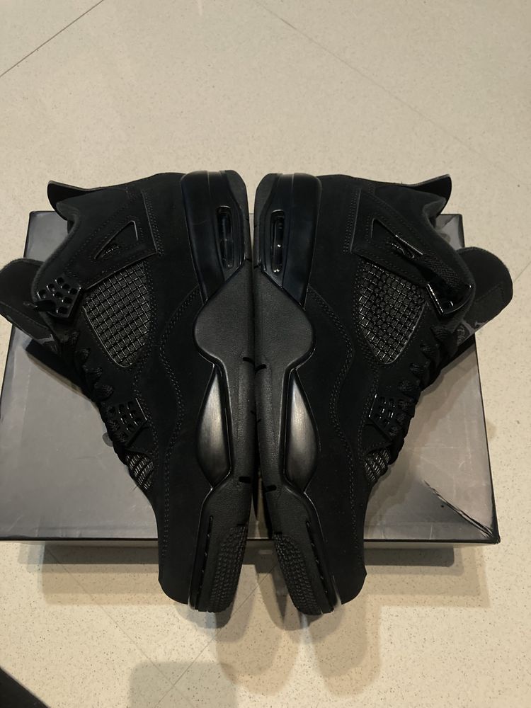 Jordan 4 Retro Black Cat (2020)