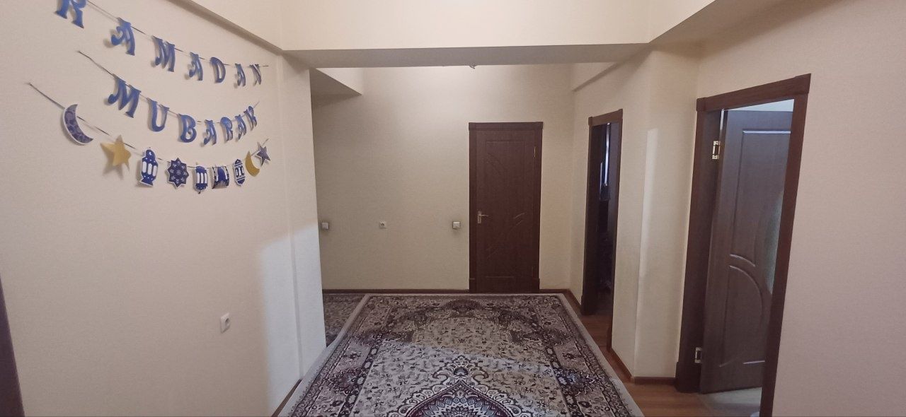 Toshkent shahar  Nurafshon ko'chasi 3 xonali kvartira sotiladi.
