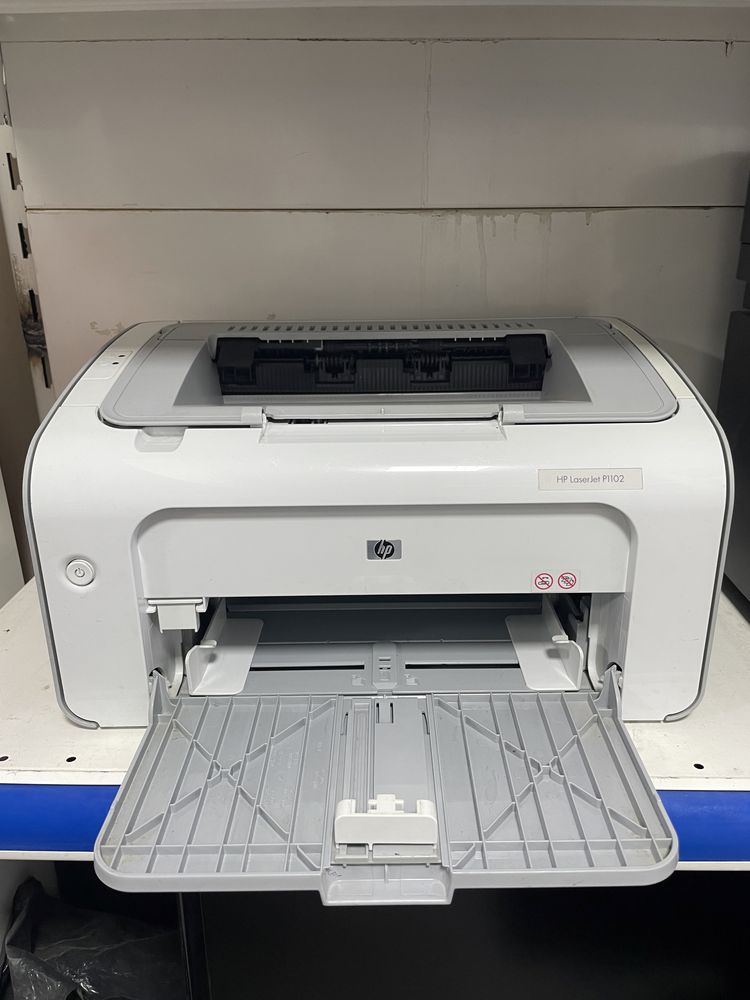 Один из Лучших черно-белых принтеров HP Laserjet P1102