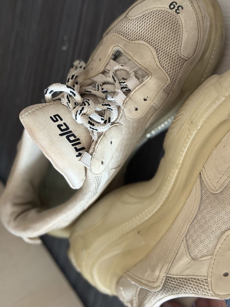 Balenciaga маратонки 39