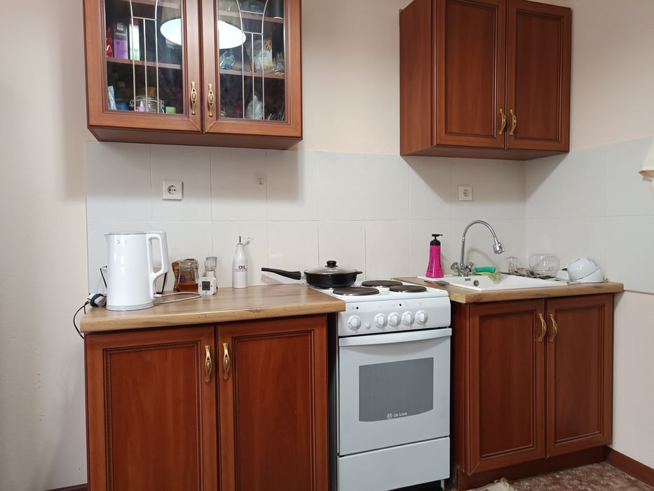 Кухонный шкаф.          .