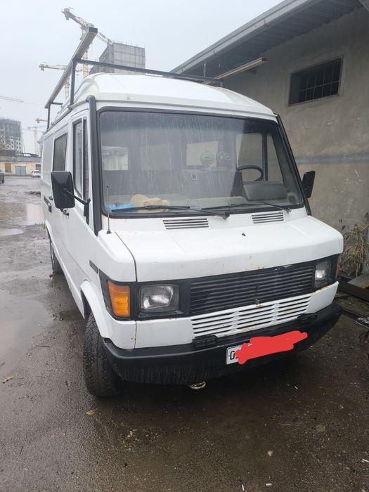 Мерседес 208D Mercedes Benz 208D