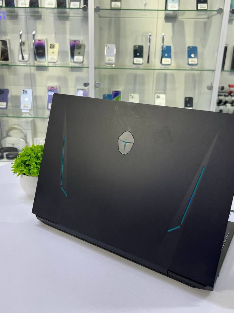 Thunderobot i5-11 Ram 8 Gb SSD 256 Gb