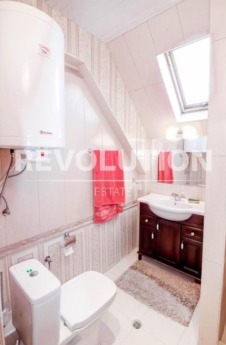 Двустаен апартамент в района на  Галата!