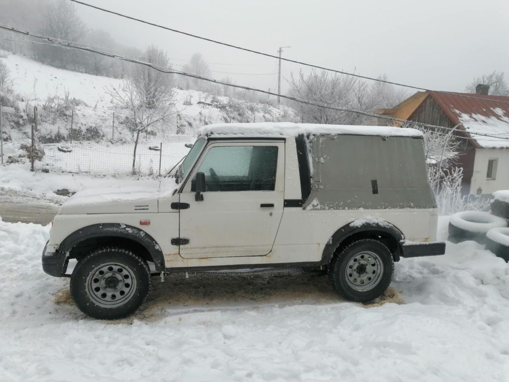 Vand Suzuki Samurai