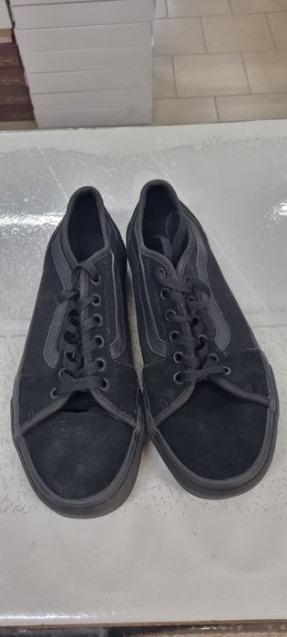 Vând tenesi vans  purtați 1 singura data!