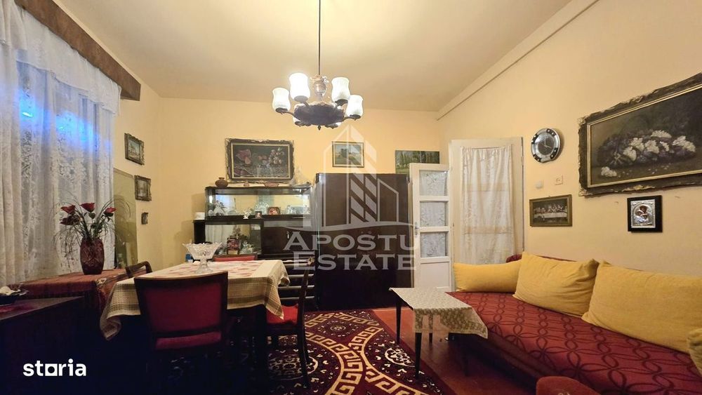 Casa individuala 3 camere, teren 678 mp Parneava