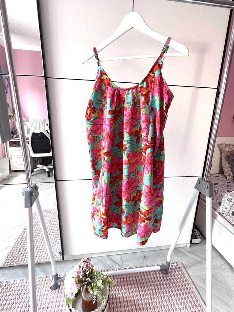 Рокля и риза Zara, Superdey и други
