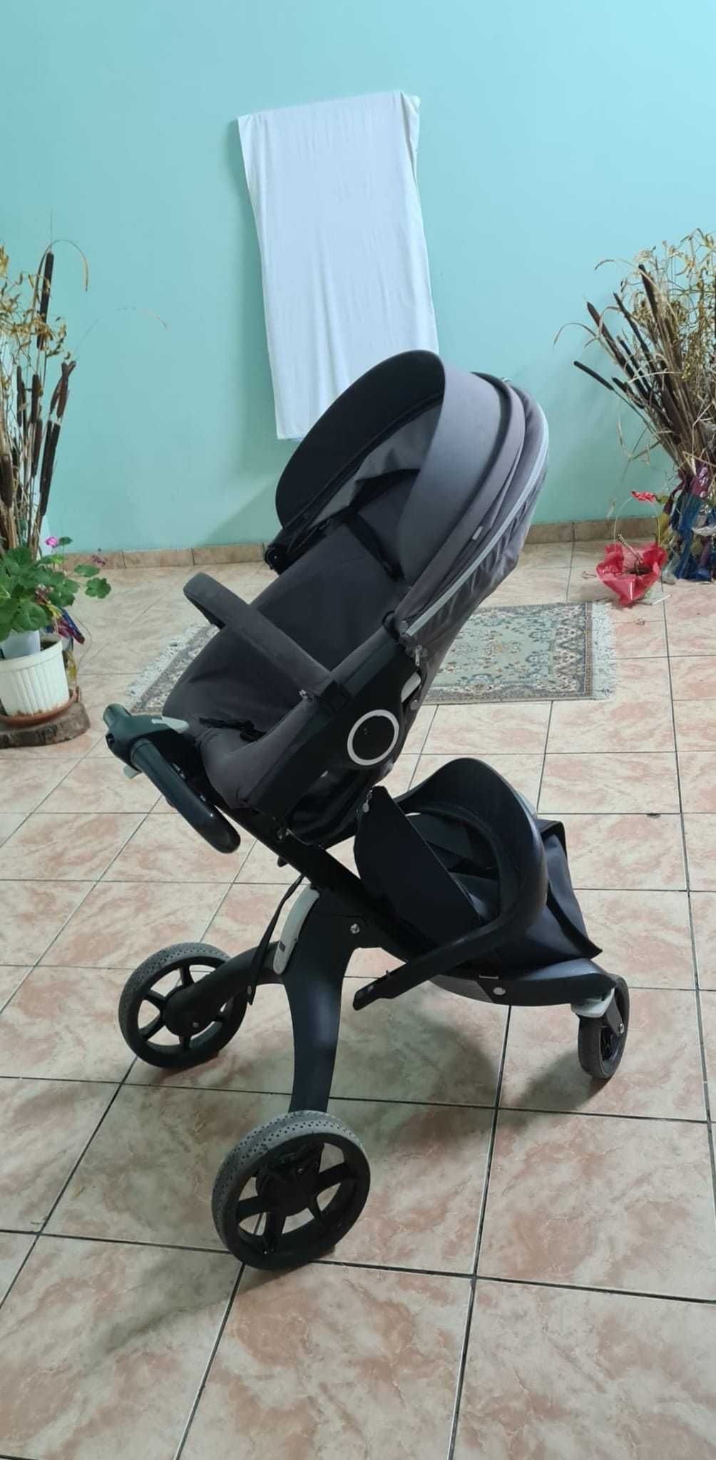 carucior Stokke Athlesiure V5 cadru negru, gri.