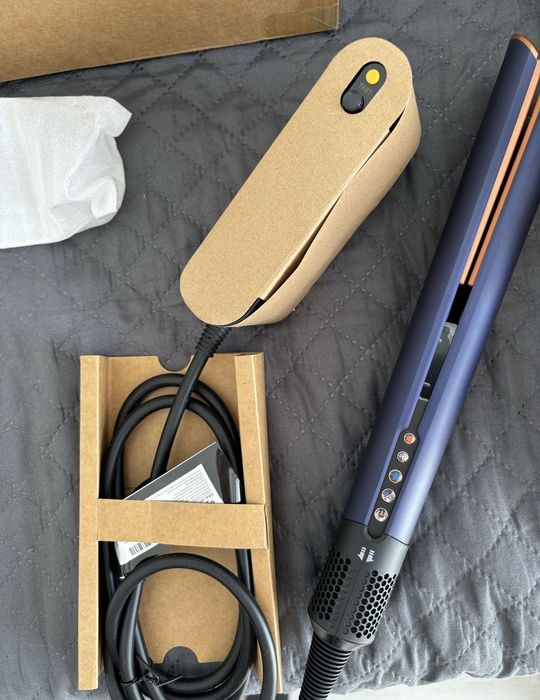 Dyson airstrait  placa