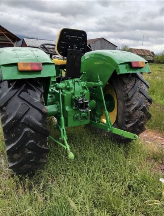 Tractor john deere 710