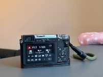 Aparat Foto Mirrorless LUMIX GX9 Silver (3500 cadre)