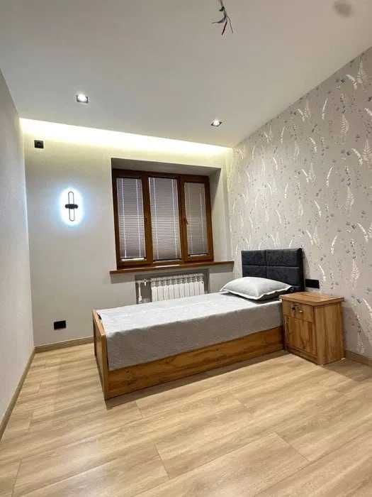 Сдаётся кв ор-р Ц-2 Рынок Алайский 3/3/9 ро-н Мирзо-Улугбекский 191*