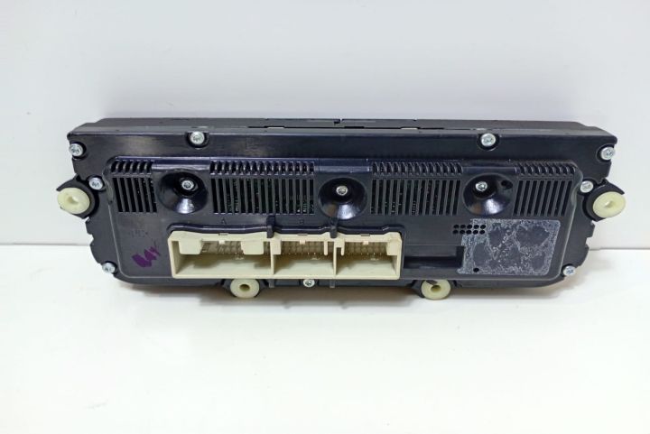 Panou climatronic Volkswagen VW Passat B6