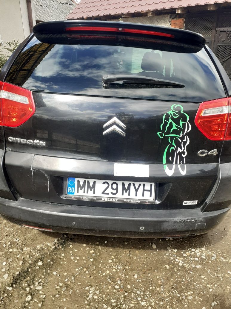 Vind Citroen C4 picaso,in stare pună de functionare