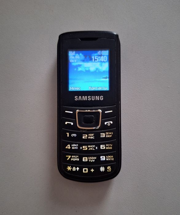 Продаю Samsung 1100T
