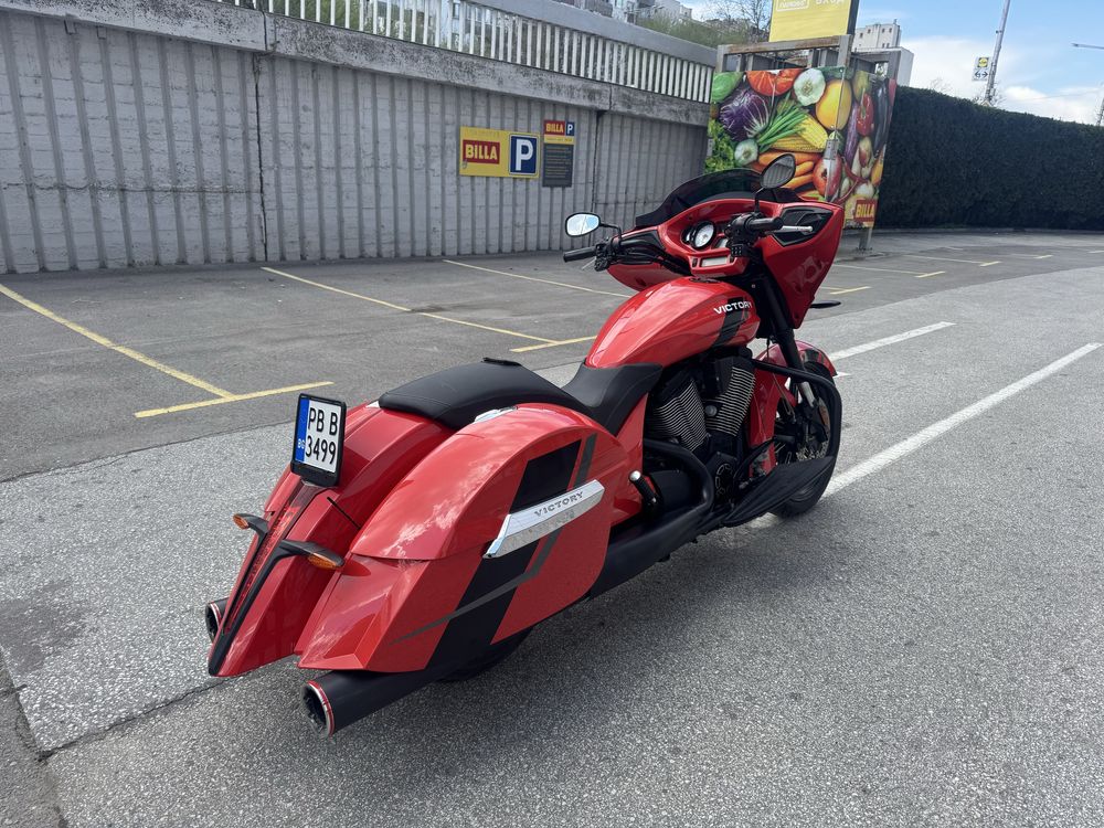 Victory cross country Magnum