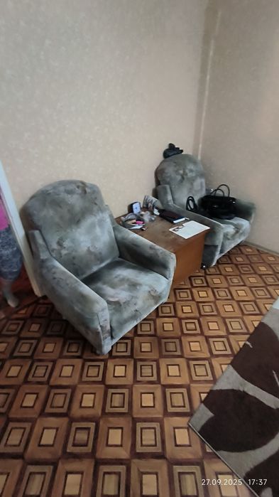 Продам мягкий уголок со шкафом в прихожую