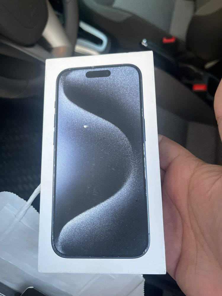 iPhone15 pro 128гб, esim