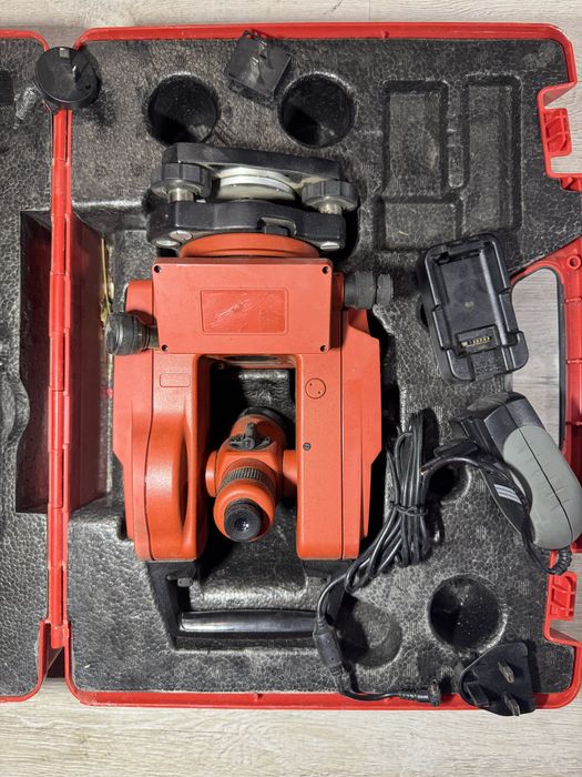 Teodolit hilti pot 10