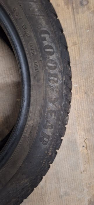 7.5mm! 2бр 215 55 17 Goodyear vector 4seasons
