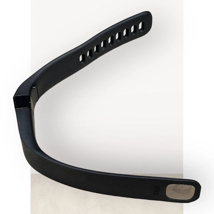 Продавам фитнес гривна Fitbit Charge