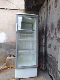 Витринный холодильник Бирюса