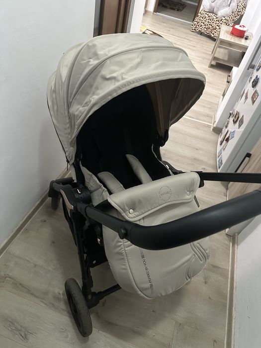 Vand carucior chipolino infinity