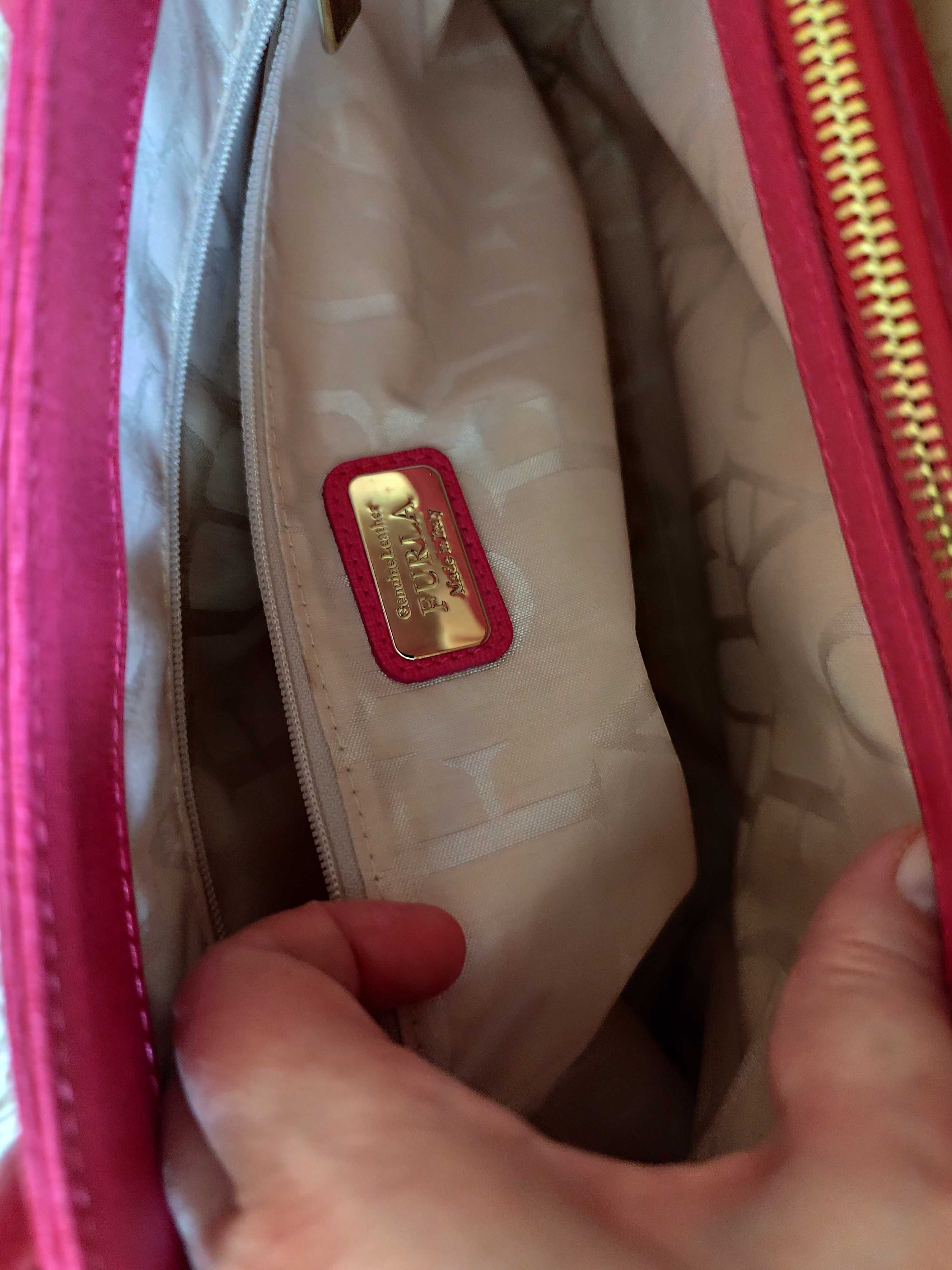 Furla в цвят fuchsia