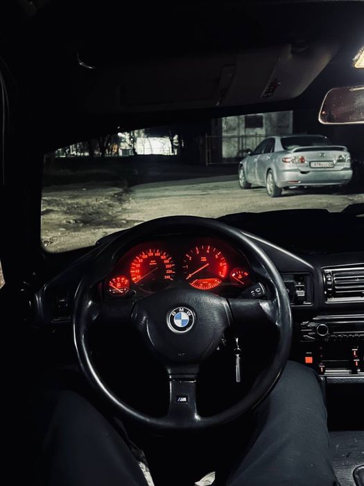 Руль BMW новый срочно продается